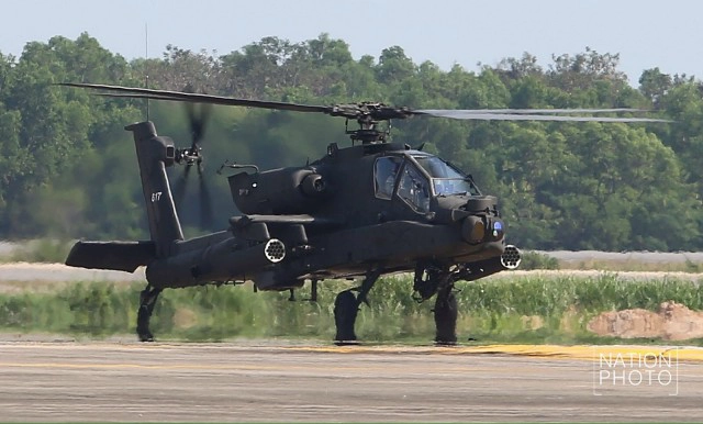 "เอเอช-64 อาปาเช่" เฮลิคอปเตอร์จู่โจม พร้อมฝึกคอบร้าโกลด์