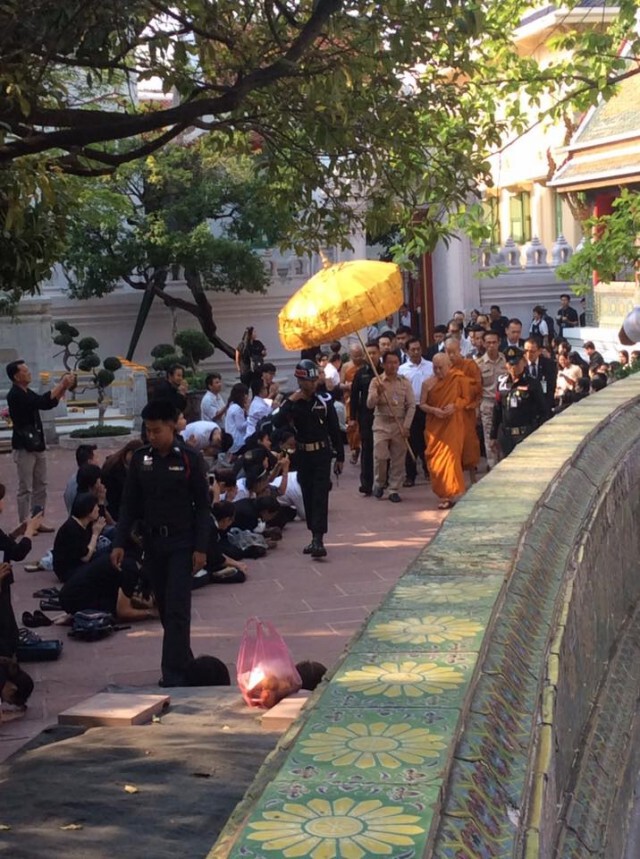 ประชาชนเนืองแน่น! ถวายสักการะ สมเด็จพระสังฆราช ณ วัดราชบพิธสถิตมหาสีมาราม