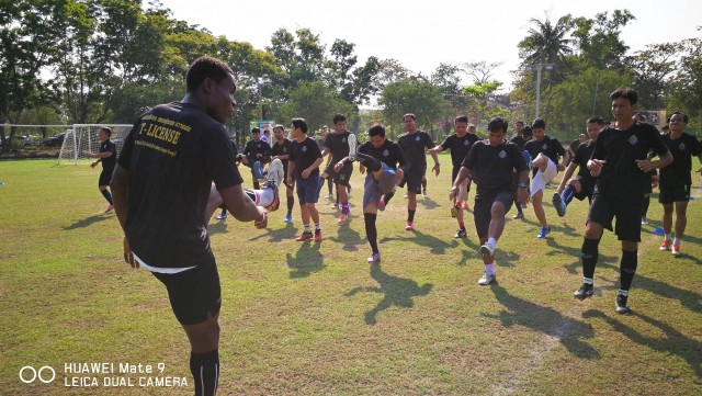 สานฝันโค้ช อะคาเดมี่