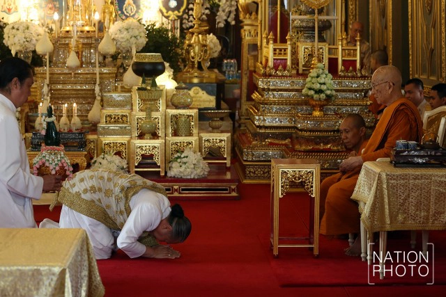 ภาพชุด พระราชครูวามเทพมุนี พร้อมด้วยคณะพราหมณ์ เข้ากราบสักการะ สมเด็จพระสังฆราช