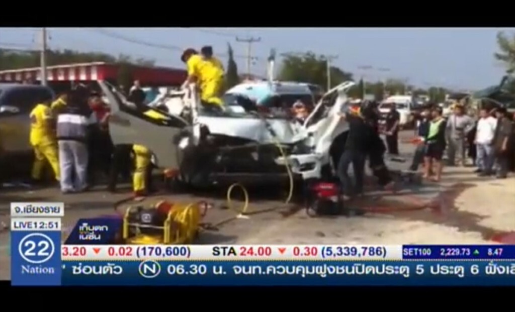 ขนส่งตรวจสอบรถโม่ปูน ชนตายหมู่ 9 ศพ ขนส่งตรวจสอบรถโม่ปูน ชนตายหมู่ 9 ศพ