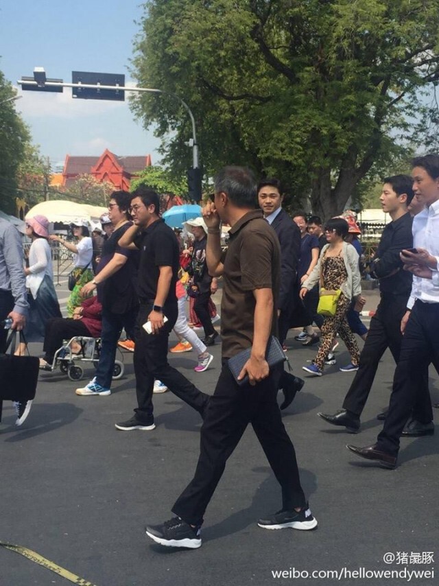 ชาวเน็ตแชร์ภาพ "ซงจุงกิ" เดินทางไปสนามหลวง