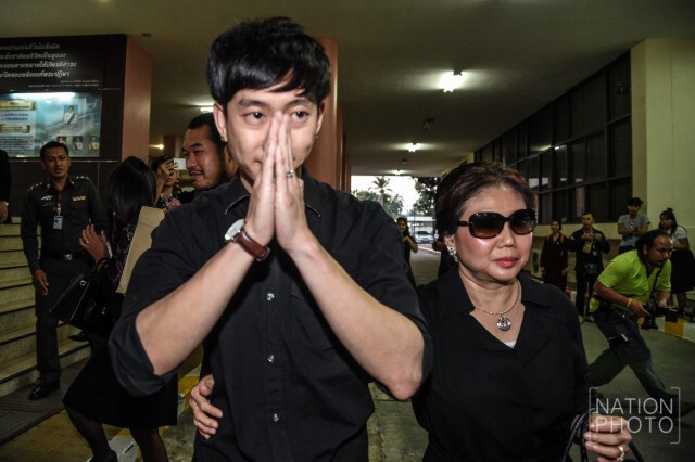 เบนซ์ เรซซิ่ง เดินทางกลับจากปส.