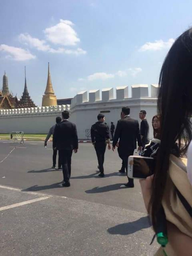 ชาวเน็ตแชร์ภาพ "ซงจุงกิ" เดินทางไปสนามหลวง
