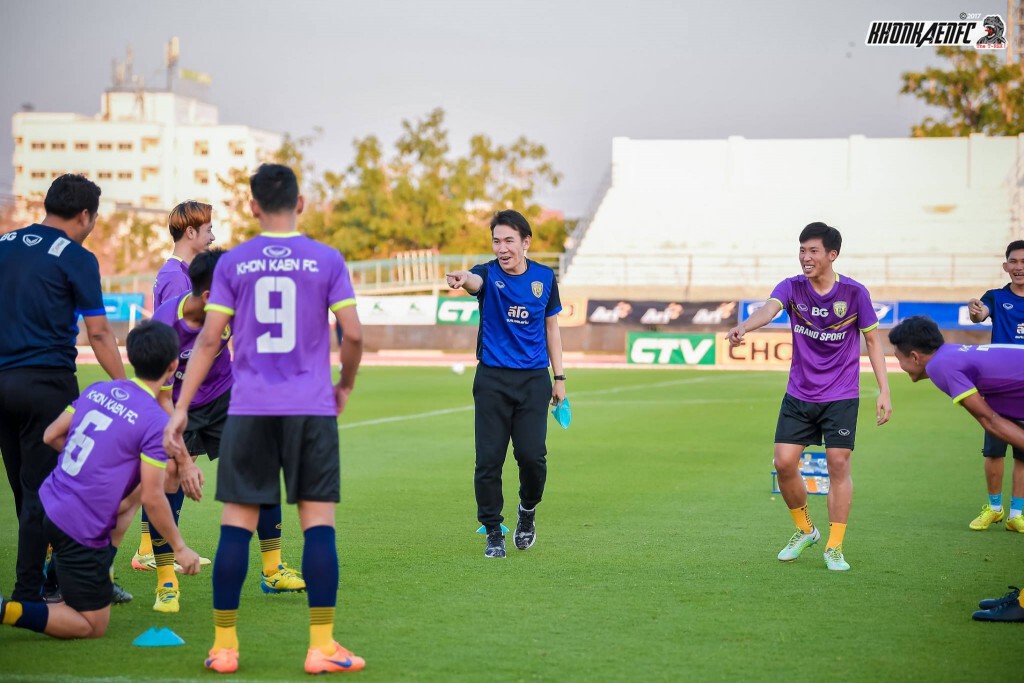 "โค้ชจุ่น" ในความหวังพา "ขอนแก่น" เลื่อนชั้น "โค้ชจุ่น" ในความหวังพา "ขอนแก่น" เลื่อนชั้น