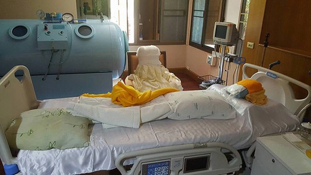 รู้จักเครื่องในห้องรักษา"ธัมมชโย"
แพทย์ ชี้ ไม่ใช่เครื่องทำ "เบบี้เฟซ"