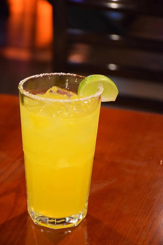  อร่อยปักหมุด : Hooters ร้านอาหารและเครื่องดื่มสไตล์อเมริกัน สุขุมวิท 15