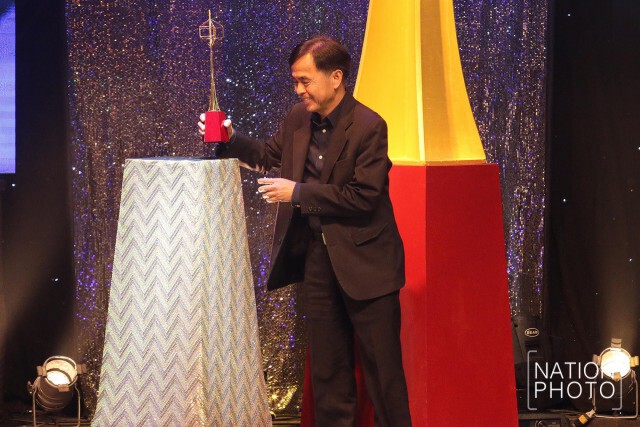 "ไพร์มไทม์ กับ เทพชัย" รับรางวัลโทรทัศน์ทองคำ