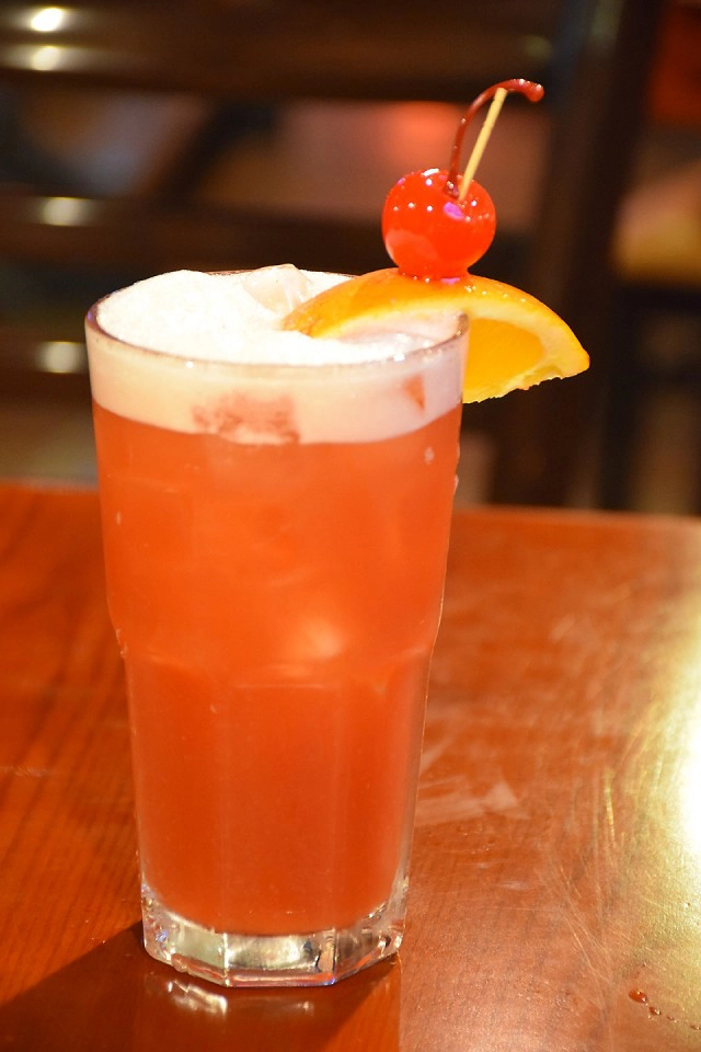  อร่อยปักหมุด : Hooters ร้านอาหารและเครื่องดื่มสไตล์อเมริกัน สุขุมวิท 15