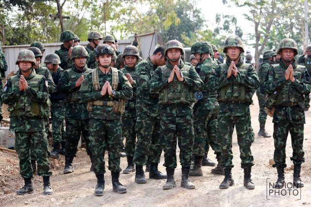 ทหารถอย! พระ-ศิษย์ยึดคืนพื้นที่ พระสนิท" ระบุ กลุ่มศิษย์เตรียมยื่นหลักฐานฟ้อง ยูเอ็น