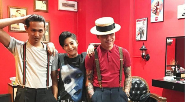 อากาศร้อน หัวร้อน อารมณ์ร้อน
"สายป่าน" เข้าบาร์เบอร์เปลี่ยนลุค
ดีต่อหัวสบายตอนสระได้ใจ "สาวหล่อ"