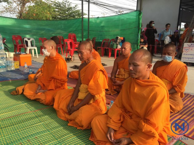 24 ชม. พระ นั่งสมาธิ อดข้าว
จาก 7 เหลือ 4 เติมมา 1 เป็น 5 รูป