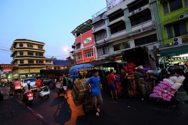 ปากคลองตลาด "ตลาดที่ไม่เคยหลับ"