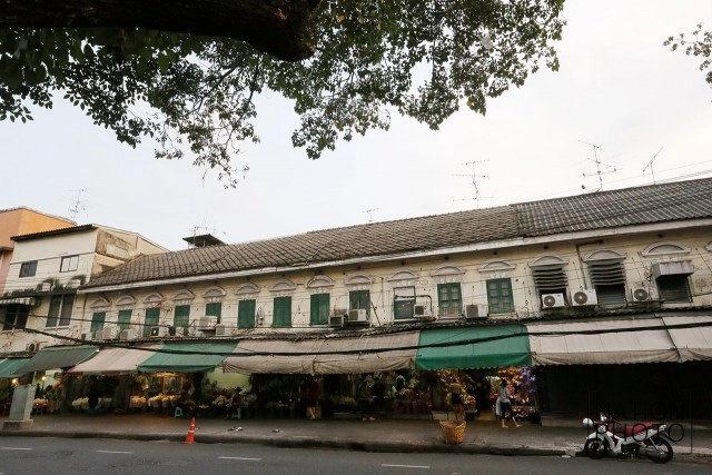 ปากคลองตลาด "ตลาดที่ไม่เคยหลับ"