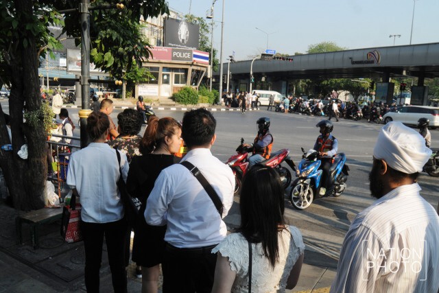 ติดหนักมาก! สภาพภาพการจราจรถนนพระราม4 เช้านี้