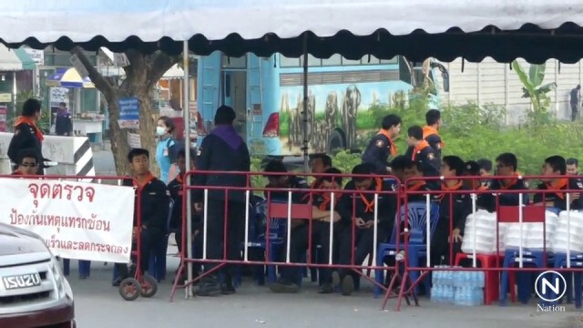 เช้านี้ตลาดกลางคลองหลวงเหงาศิษย์บางตาเจ้าหน้าที่เข้มตรวจบัตรพระบิณฑบาต