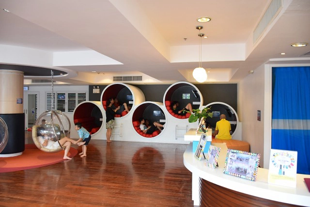 Chic-in  : Novotel Hua Hin Cha Am Beach Hotels & Resorts