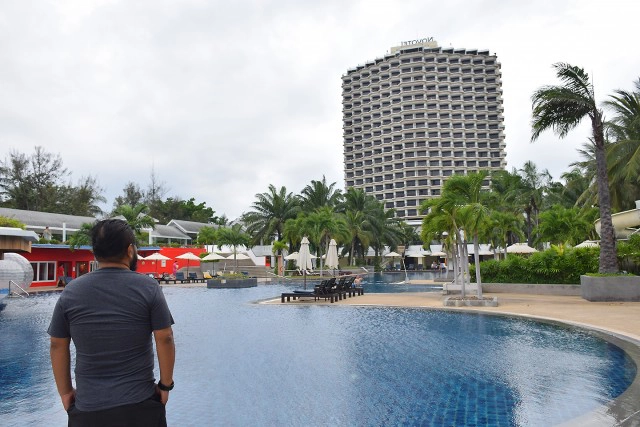 Chic-in  : Novotel Hua Hin Cha Am Beach Hotels & Resorts