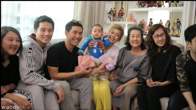 บอดี้การ์ดเพียบ!! "วู้ดดี้" กดเงิน 2 แสนถึงบ้าน "เป่าเปา" ตามสัญญา