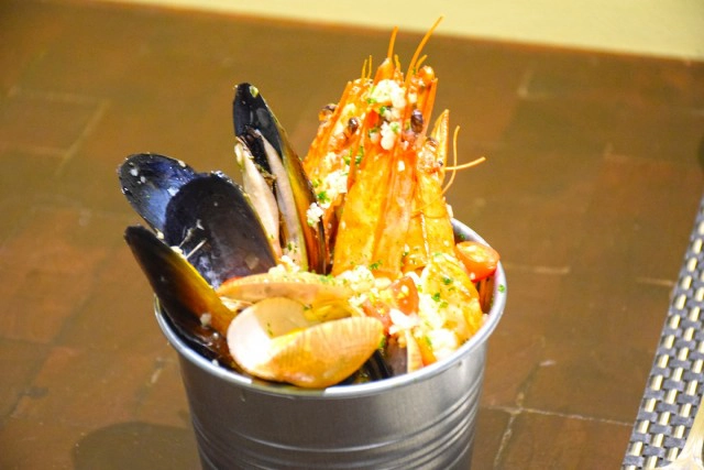 อร่อยปักหมุด : ซีฟู้ด บัคเก็ต  จัดหนักจัดเต็มเอาใจคนรักอาหารทะเล โรงแรม เดอะ สุโกศล กรุงเทพ