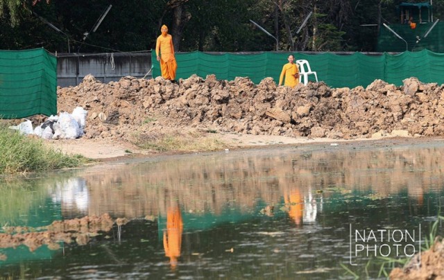 ป้อม-ค่าย-สนามเพลาะ ฯลฯ
ย้ำ! ที่นี่คือ..วัดพระธรรมกาย?