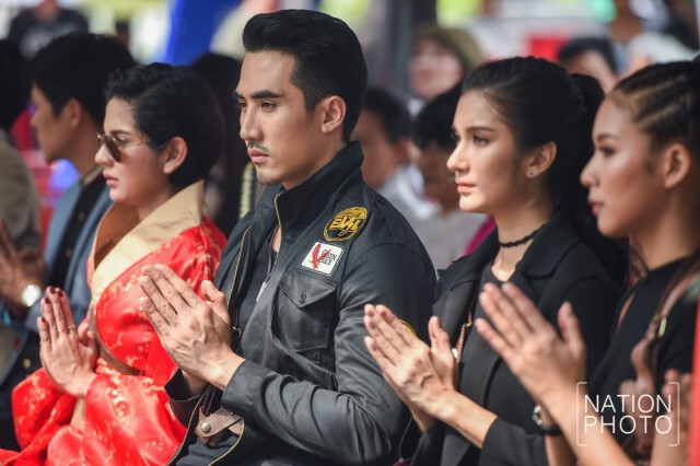 บิ๊กบอสค่ายดีด้า นำทีมนักแสดงบวงสรวงละคร "โซ่เสน่หา" และ "นักรบตาปีศาจ"