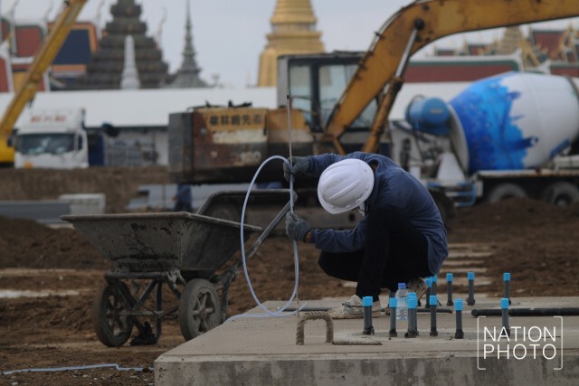 "กรมศิลป์"นำ"สื่อ"ชมความคืบหน้าการจัดสร้าง"พระเมรุมาศ"