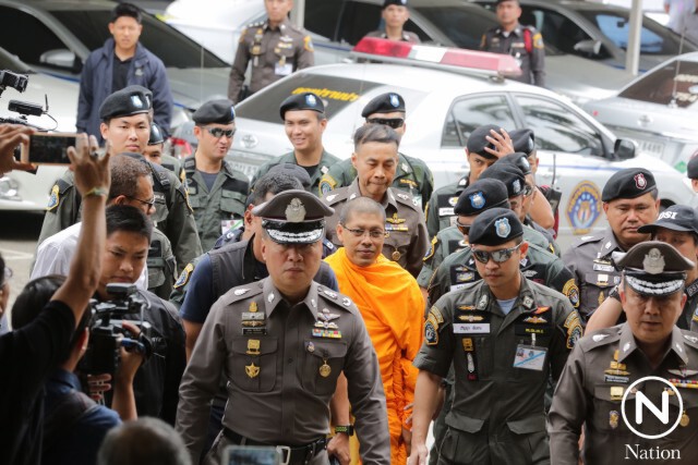 "พระสนิทวงศ์" เข้าพบกองปราบฯแล้ว