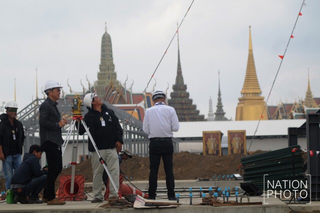 "กรมศิลป์"นำ"สื่อ"ชมความคืบหน้าการจัดสร้าง"พระเมรุมาศ"