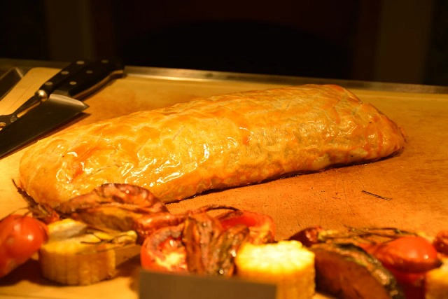 อร่อยปักหมุด : ยกทะเลขึ้นบก อิ่มจัดเต็มเมนูซีฟู้ด ณ ห้องอาหารฟีสท์ โรงแรมรอยัล ออคิด เชอราตัน