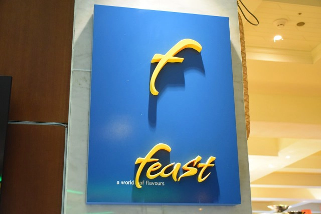 อร่อยปักหมุด : ยกทะเลขึ้นบก อิ่มจัดเต็มเมนูซีฟู้ด ณ ห้องอาหารฟีสท์ โรงแรมรอยัล ออคิด เชอราตัน