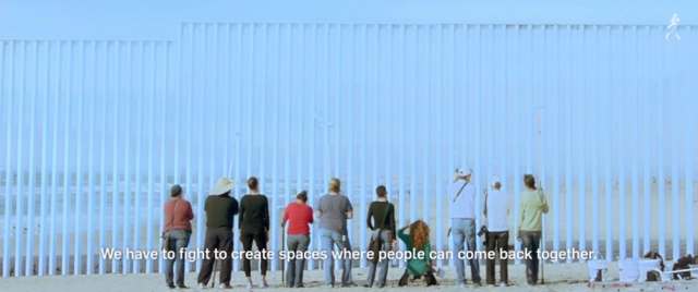 คุณคิดว่ากำแพงคืออะไร ?