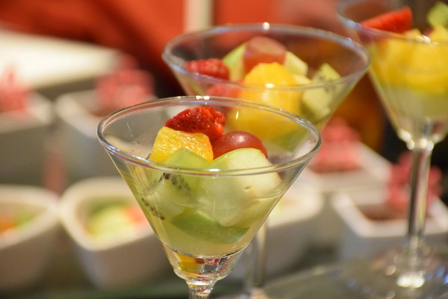 อร่อยปักหมุด : ยกทะเลขึ้นบก อิ่มจัดเต็มเมนูซีฟู้ด ณ ห้องอาหารฟีสท์ โรงแรมรอยัล ออคิด เชอราตัน