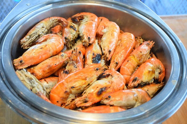 อร่อยปักหมุด : ยกทะเลขึ้นบก อิ่มจัดเต็มเมนูซีฟู้ด ณ ห้องอาหารฟีสท์ โรงแรมรอยัล ออคิด เชอราตัน