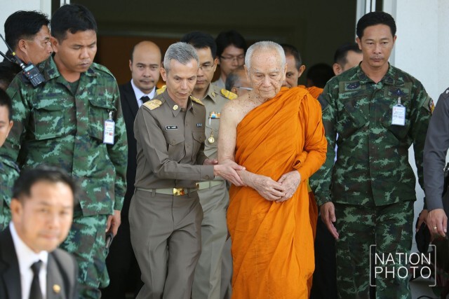 สมเด็จพระสังฆราช เสด็จฯ ประชุมมหาเถรสมาคม พิจารณาสึก "ธัมมชโย" ฐานผิดพระธรรมวินัย