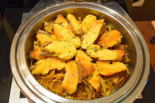 อร่อยปักหมุด : ยกทะเลขึ้นบก อิ่มจัดเต็มเมนูซีฟู้ด ณ ห้องอาหารฟีสท์ โรงแรมรอยัล ออคิด เชอราตัน