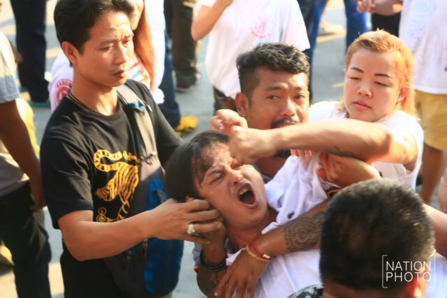 ภาพชุด ไหว้ครูประจำปี"หลวงพ่อเปิ่น