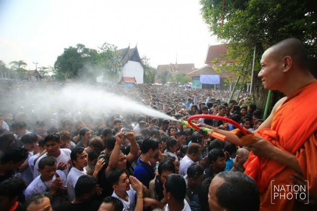ภาพชุด ไหว้ครูประจำปี"หลวงพ่อเปิ่น