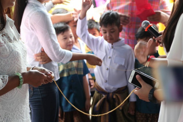 ฮือฮา! จัดงานแต่งแฝดเด็กชาย-หญิง แก้เคล็ด สินสอดเงินสด1ล้าน