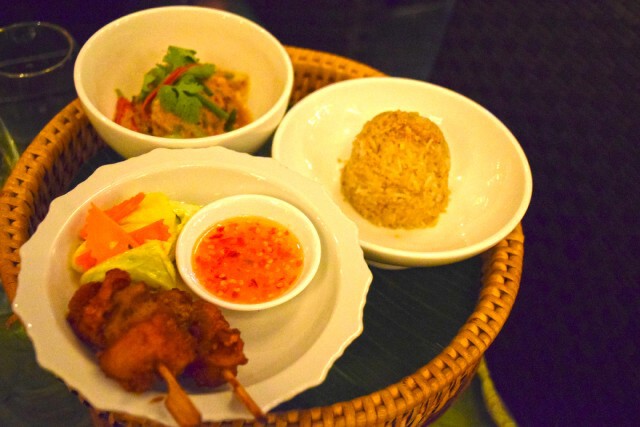 อร่อยปักหมุด : สัมผัสรสชาติอาหารไทยและตลาดริมน้ำ ณ ห้องอาหารไทยศาลาทิพย์ โรงแรมแชงกรี-ลา กรุงเทพฯ
