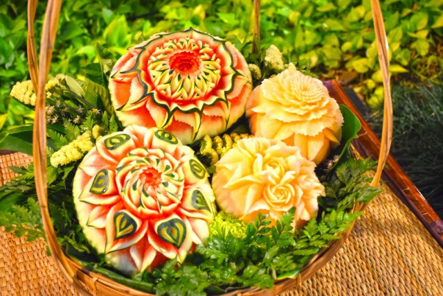 อร่อยปักหมุด : สัมผัสรสชาติอาหารไทยและตลาดริมน้ำ ณ ห้องอาหารไทยศาลาทิพย์ โรงแรมแชงกรี-ลา กรุงเทพฯ