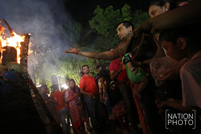 ภาพชุด "พิธีจุดกองไฟ"