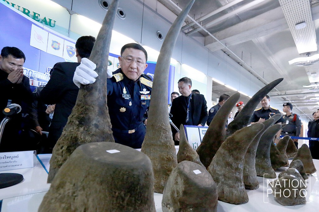 ภาพชุด แถลงยึด"นอแรด"จากเอธิโอเปีย
มูลค่ากว่า 173 ล้านบาท ภาพชุด แถลงยึด"นอแรด"จากเอธิโอเปีย
มูลค่ากว่า 173 ล้านบาท
