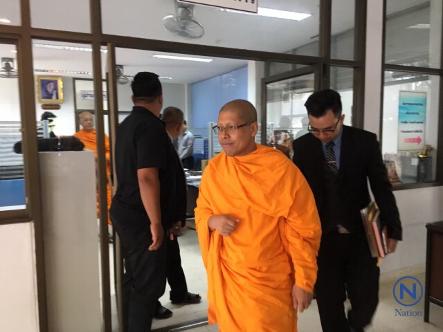 พระธรรมกาย 10 รูป
รับทราบข้อกล่าวหาที่อัยการจังหวัดธัญบุรี