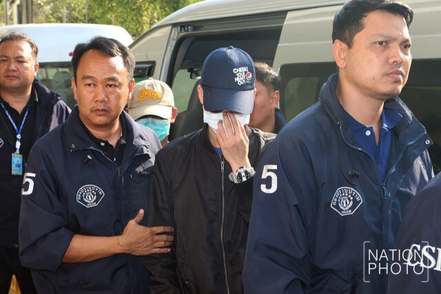 ภาพชุด คุมตัว 15 ผู้ต้องหาแก๊งไขควงแทง นศ.ศิลปากร ฝากขังศาลอาญา