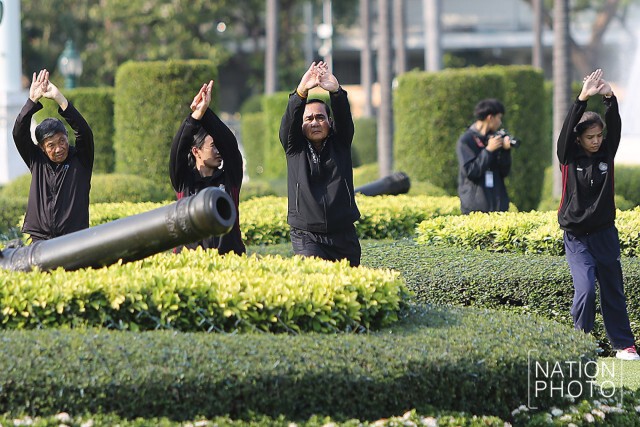 "บิ๊กตู่" นำทีมขรก.ออกกำลังกาย