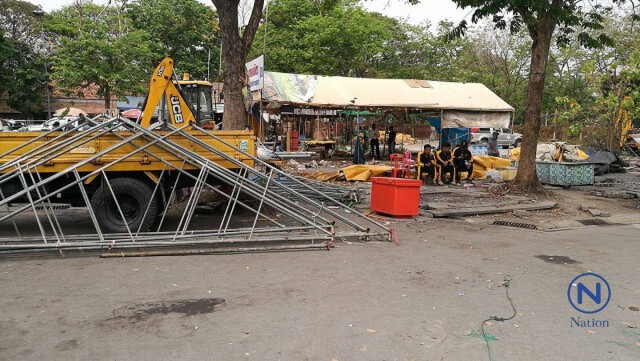 รื้อแล้ว!
จนท.เข้ารื้อเต็นท์ร้านค้า
ข้างวิหารพระมงคลบพิตร จ.อยุธยา