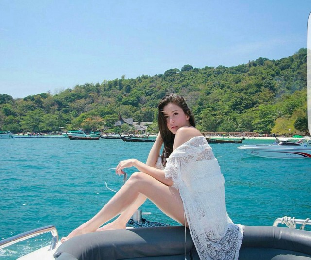 "ศรีริต้า" แฮปปี้เที่ยวภูเก็ต ไร้เงา "กรณ์"
เล่นเอาเหวอ!  ไม่รู้ "ขันเงิน" อันฟอลโล่ไอจี