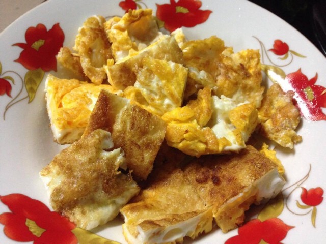 ครัวน้าคม : ยำไข่ดาว น้ำยำสูตรสะระแหน่ รสแซ่บ ประหยัด  อร่อยง่ายๆได้ที่บ้าน