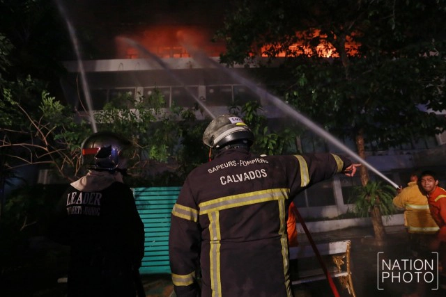 ภาพชุด เหตุเพลิงไหม้ การประปาส่วนภูมิภาค สำนักงานใหญ่